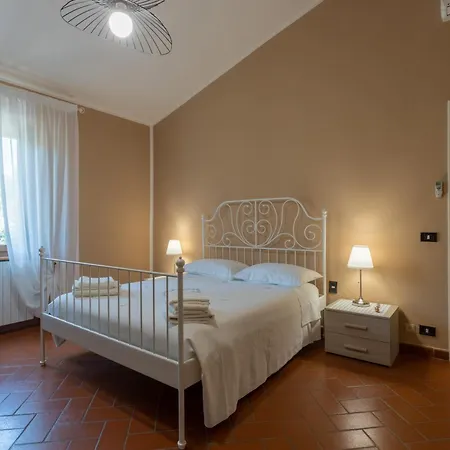 A Casa Di Luna * Stabbia